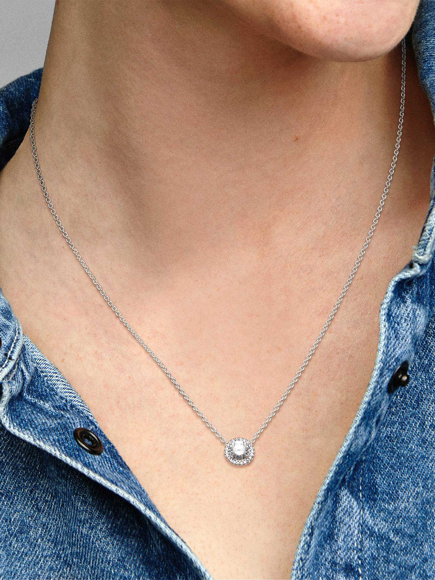 Silver necklace with clear cubic zirconia