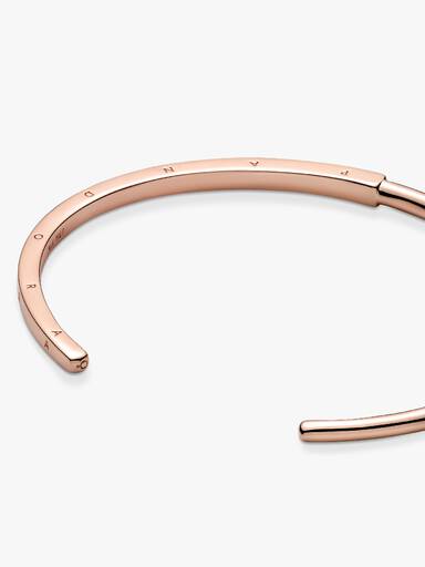 PANDORA Signature I-D 鍍14k玫瑰金開放式手環